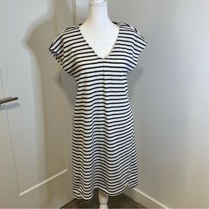 Potter’s Pot Striped V-Neck Sweater Dress - Size M